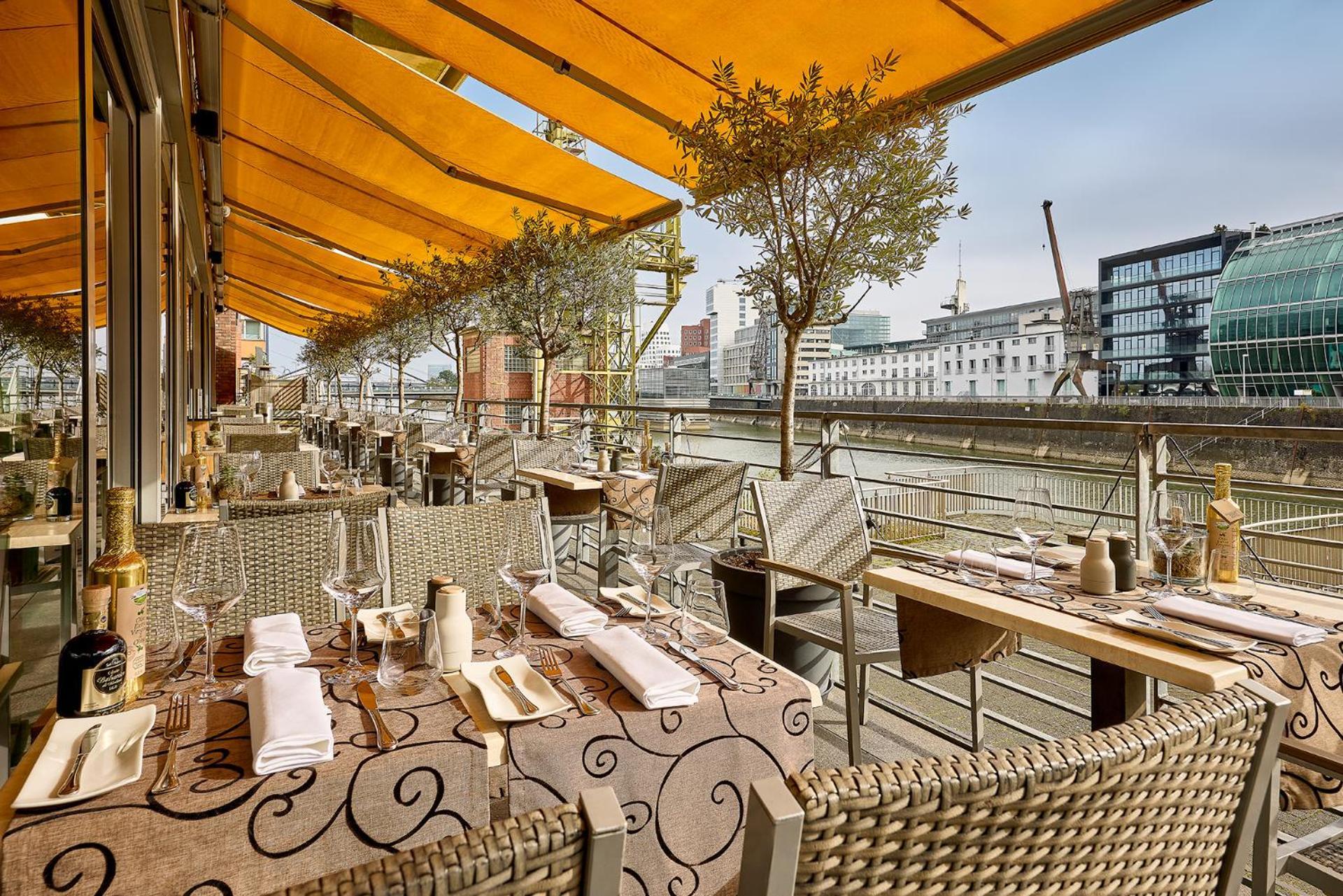 Hotel Courtyard By Marriott Duesseldorf Hafen Exteriér fotografie